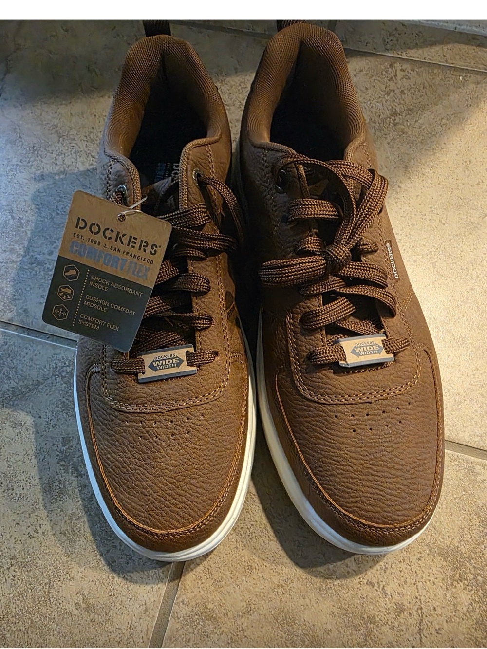 Dockers Men's Brown Leather Lace-Up Sneakers